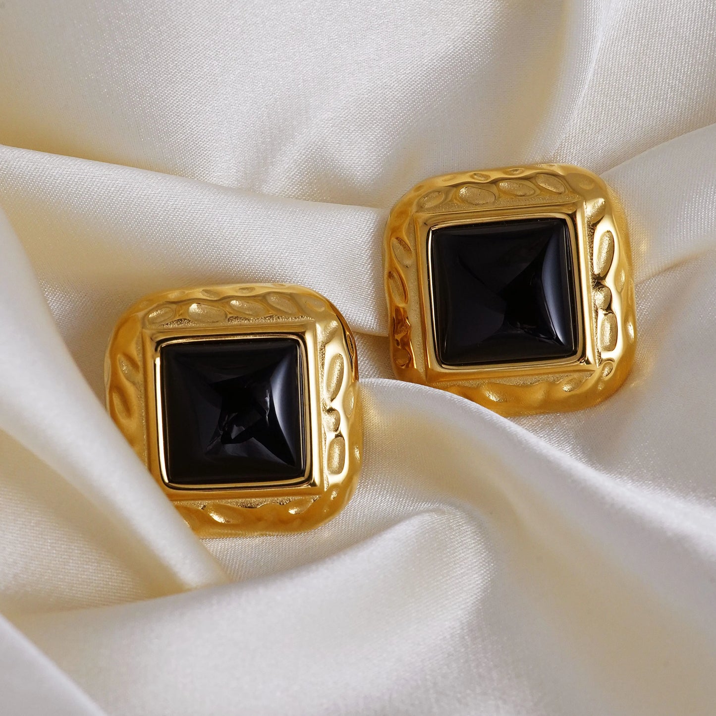 Ember Black & Gold Vintage Earring